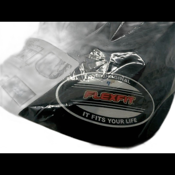 Custom reaL Cap- Upside Down - Mesh Back Black Hat Curved Bill - New Sealed - Picture 3 of 4